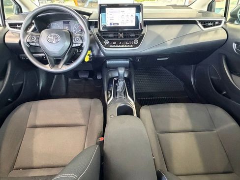 Certified 2025 Toyota Corolla LE FWD image 31