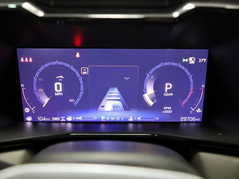 Used 2024 Chevrolet Colorado ZR2 w/ ZR2 Convenience Package III image 4