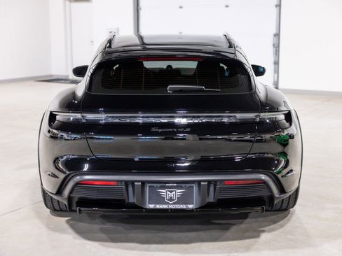 Used 2024 Porsche Taycan 4S image 8