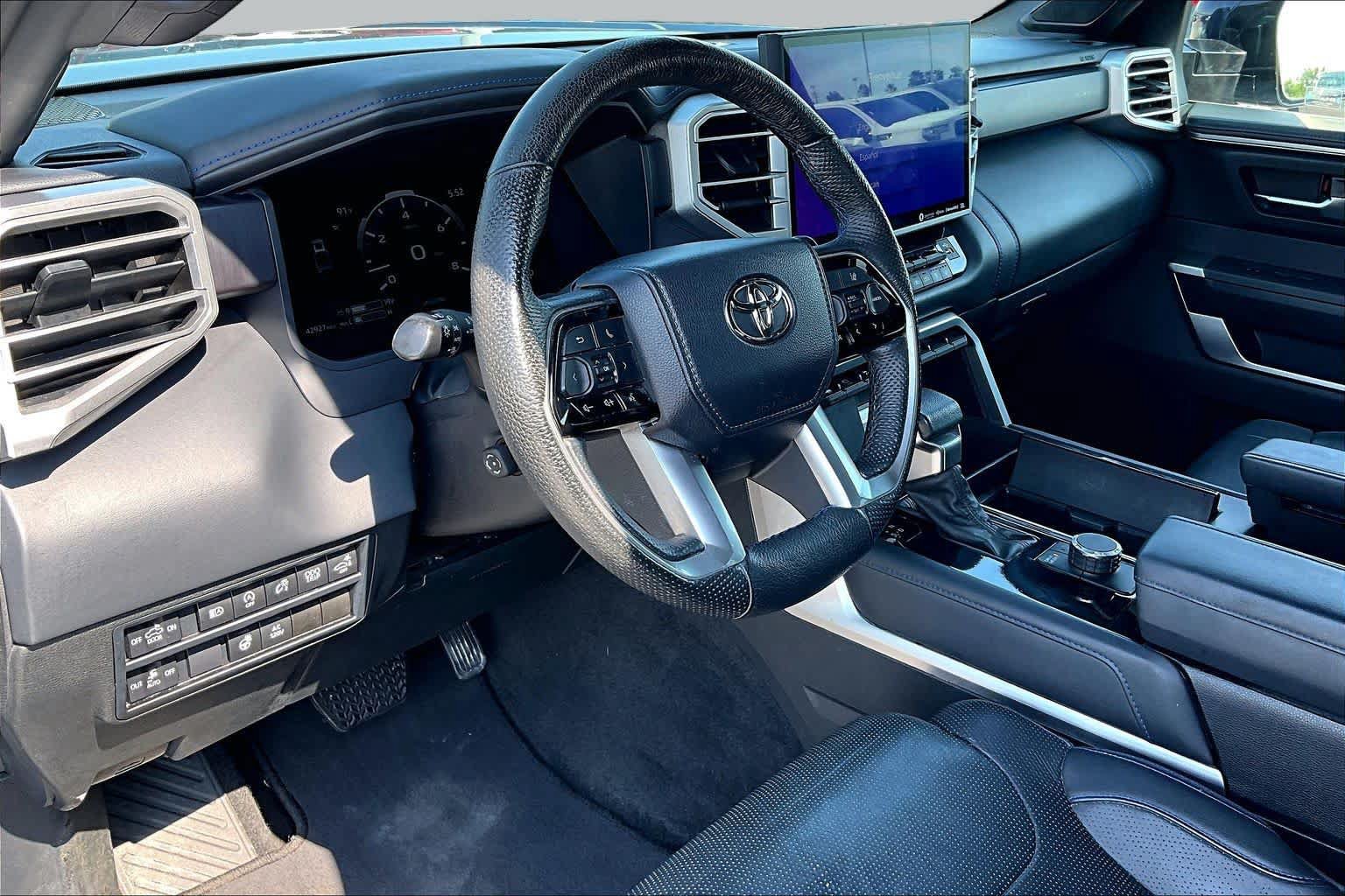 Used 2022 Toyota Tundra Platinum RWD image 34