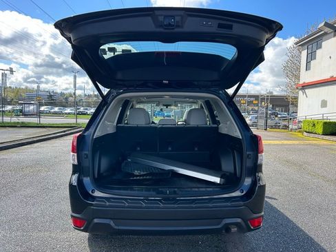Used 2021 Subaru Forester Premium AWD/4WD image 24