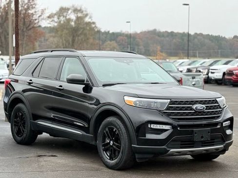 Certified 2023 Ford Explorer XLT w/ Equipment Group 202A image 36