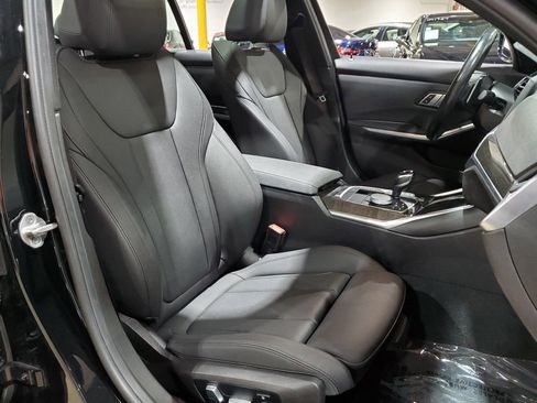 Used 2021 BMW 330i Sedan w/ Convenience Package RWD image 13