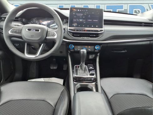 Used 2025 Jeep Compass Latitude w/ Altitude Special Edition AWD/4WD image 13