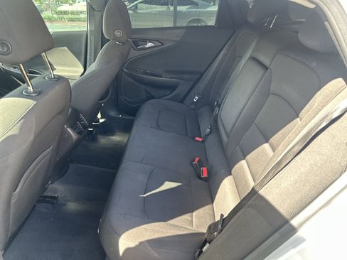 Used 2019 Chevrolet Malibu LT image 27