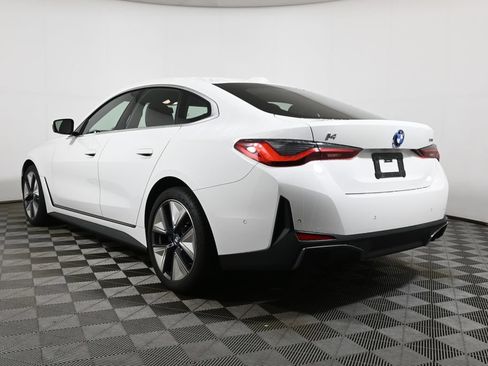 Used 2024 BMW i4 xDrive40i w/ Premium Package AWD/4WD image 9