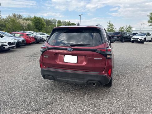 Certified 2025 Subaru Forester Touring AWD/4WD image 9