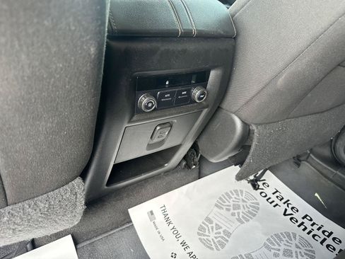 Used 2019 Chevrolet Traverse LS FWD image 12