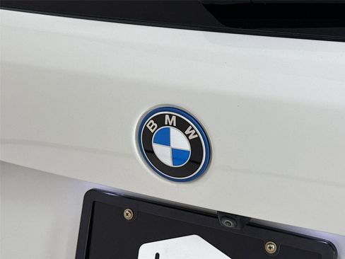 Used 2023 BMW X5 xDrive45e w/ Climate Comfort Package AWD/4WD image 37