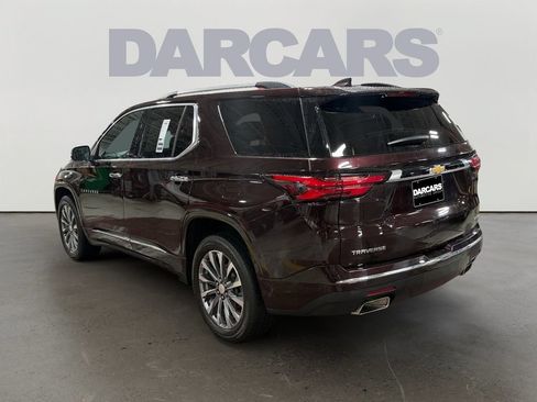 Used 2022 Chevrolet Traverse Premier FWD image 5