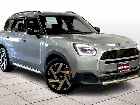 Used 2025 MINI Cooper Countryman S image 2