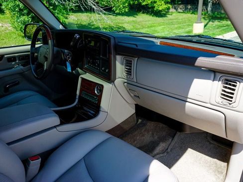 Used 2003 Cadillac Escalade AWD image 48