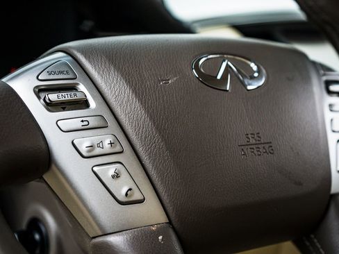 Used 2017 INFINITI QX80 4WD w/ Deluxe Technology Package image 26
