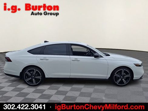 Used 2026 Honda Accord SE image 7