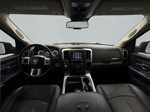 Used 2018 RAM 1500 Laramie w/ Convenience Group image 12