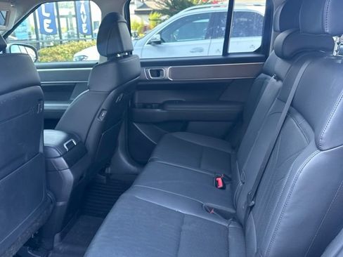 Used 2024 Hyundai Santa Fe SEL AWD/4WD image 6