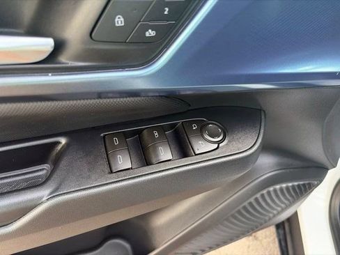 Used 2026 Chevrolet Equinox EV LT w/ Active Safety Package 3 FWD image 13