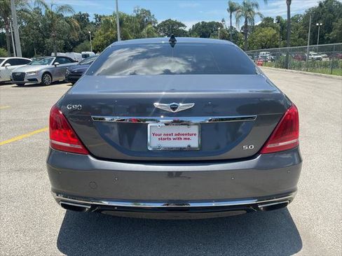 Used 2017 Genesis G90 5.0 Ultimate RWD image 6