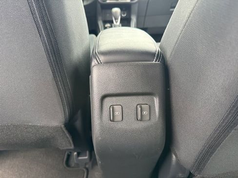 Used 2024 Nissan Kicks SV FWD image 17