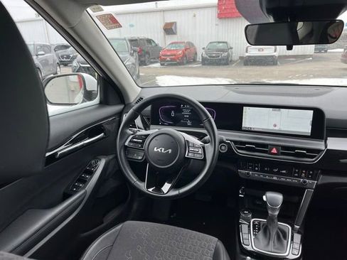 Certified 2025 Kia Seltos S image 39
