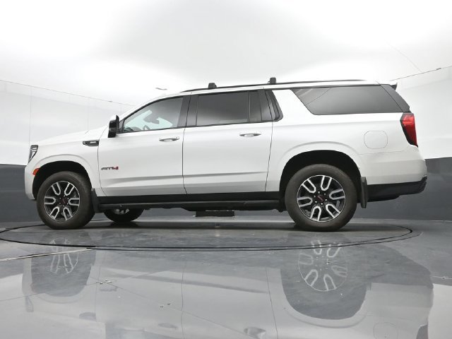 Used 2023 GMC Yukon XL AT4 AWD/4WD image 19