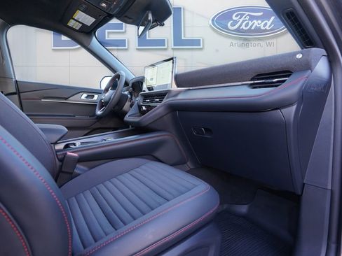 New 2026 Ford Explorer ST-Line w/ ST-Line Street Pack image 23