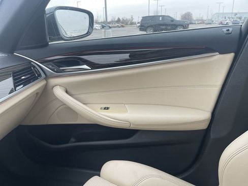 Used 2022 BMW 540i xDrive w/ Convenience Package image 32