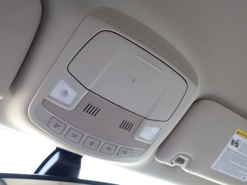 Used 2020 Ford Fusion SE image 25