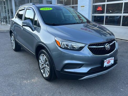 Used 2019 Buick Encore Preferred image 2