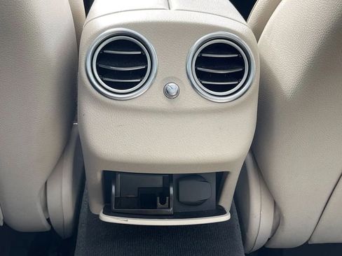 Used 2021 Mercedes-Benz E 350 Sedan image 16