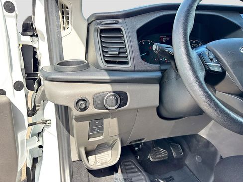 Used 2024 Ford Transit 350 XLT image 10