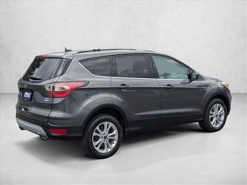 Used 2017 Ford Escape SE AWD/4WD image 5