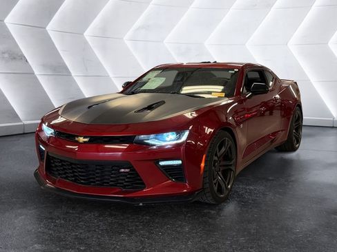 Used 2017 Chevrolet Camaro SS RWD image 3