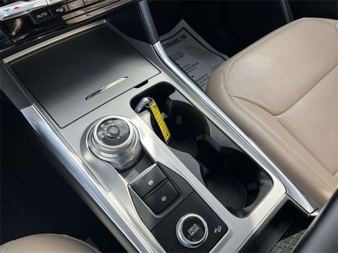 Certified 2023 Ford Explorer Limited w/ Equipment Group 301A image 22