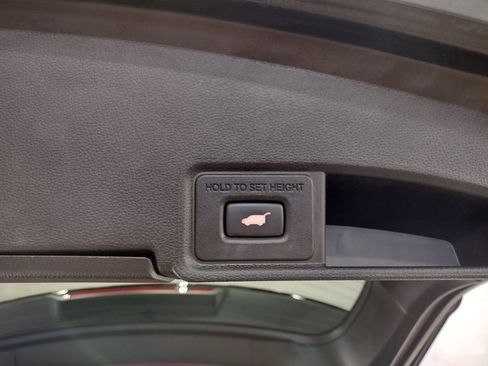 Used 2024 Acura RDX SH-AWD image 16