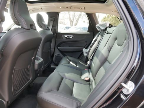 New 2025 Volvo XC60 B5 Core w/ Protection Package Premier image 6