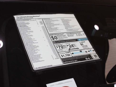 Used 2026 BMW 750e xDrive image 25