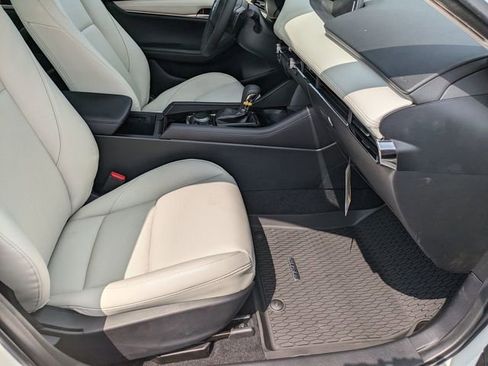 New 2025 MAZDA MAZDA3 2.5 Turbo Sedan w/Premium Plus image 29