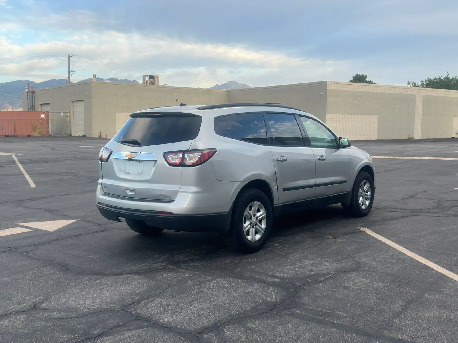 Used 2015 Chevrolet Traverse LS FWD image 5