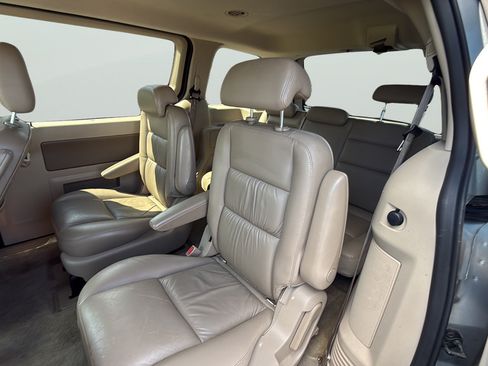 Used 2007 Ford Freestar SEL FWD image 24