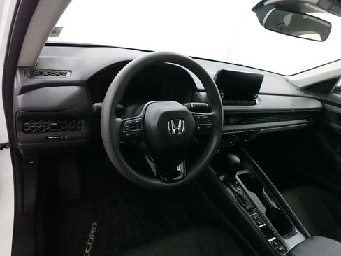 Used 2025 Honda Accord LX image 15