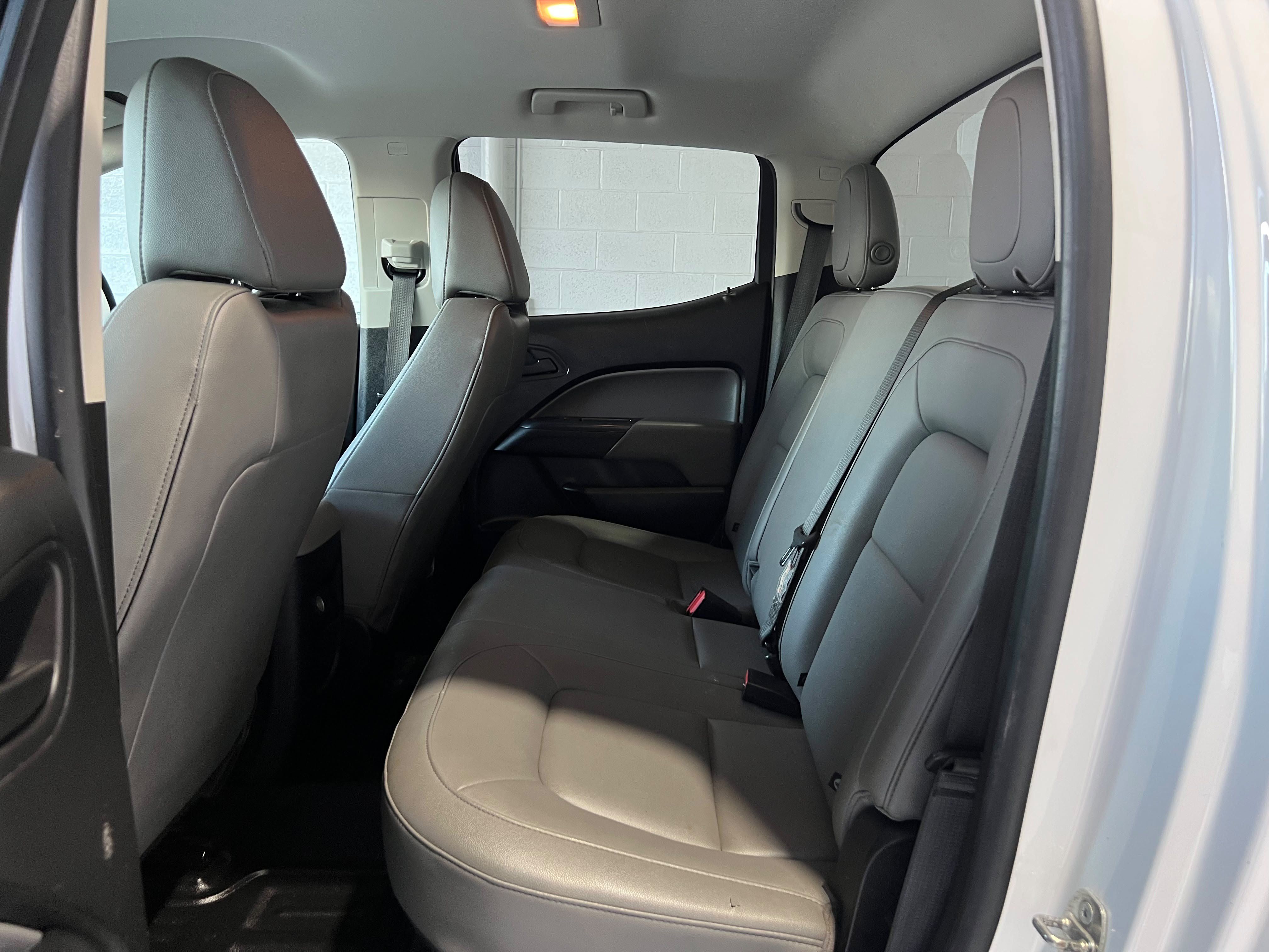Used 2020 Chevrolet Colorado W/T AWD/4WD image 12