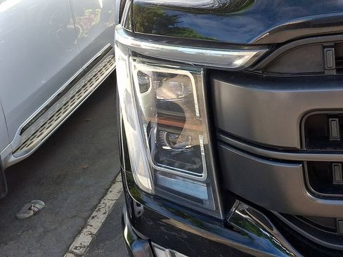Used 2022 Ford F150 Lariat w/ Equipment Group 502A High AWD/4WD image 3