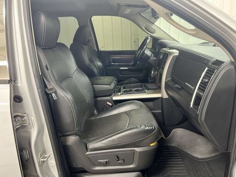 Used 2014 RAM 1500 Laramie AWD/4WD image 21