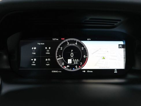 Used 2020 Land Rover Discovery Sport SE image 35