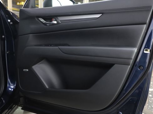 Used 2020 MAZDA CX-5 Touring image 9