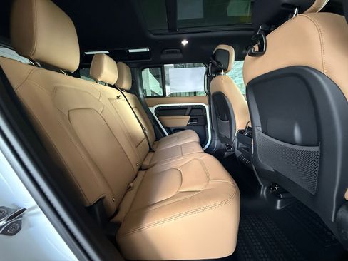 Used 2026 Land Rover Defender 110 S AWD/4WD image 21