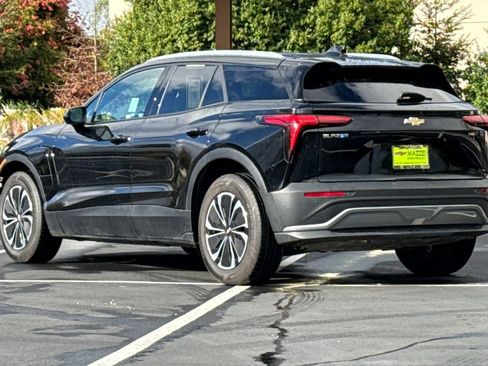 Used 2024 Chevrolet Blazer EV LT AWD/4WD image 3
