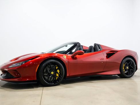 Used 2022 Ferrari F8 Tributo RWD image 14