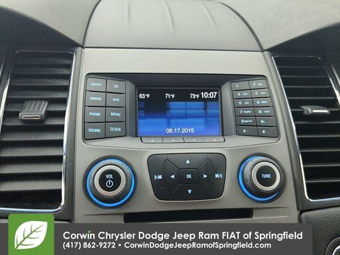 Used 2018 Ford Taurus SEL image 24